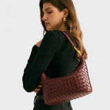 Isa - Bordeaux Chic